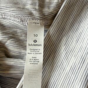 Lululemon Athletica Gray Striped Ankle Pants